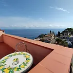 Hotel \