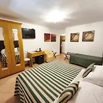 Hotel \